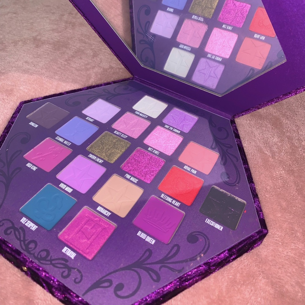 💕Host Pick💕 Jeffree Star Blood Lust Palette | NEW 💜